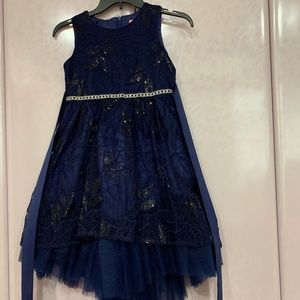 Girls dresses size 10 8 6-7 years and 5